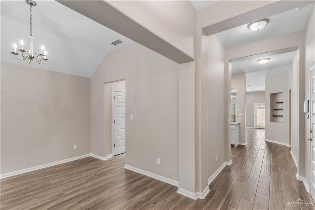 5512 River Rd - Photo 7 of 22