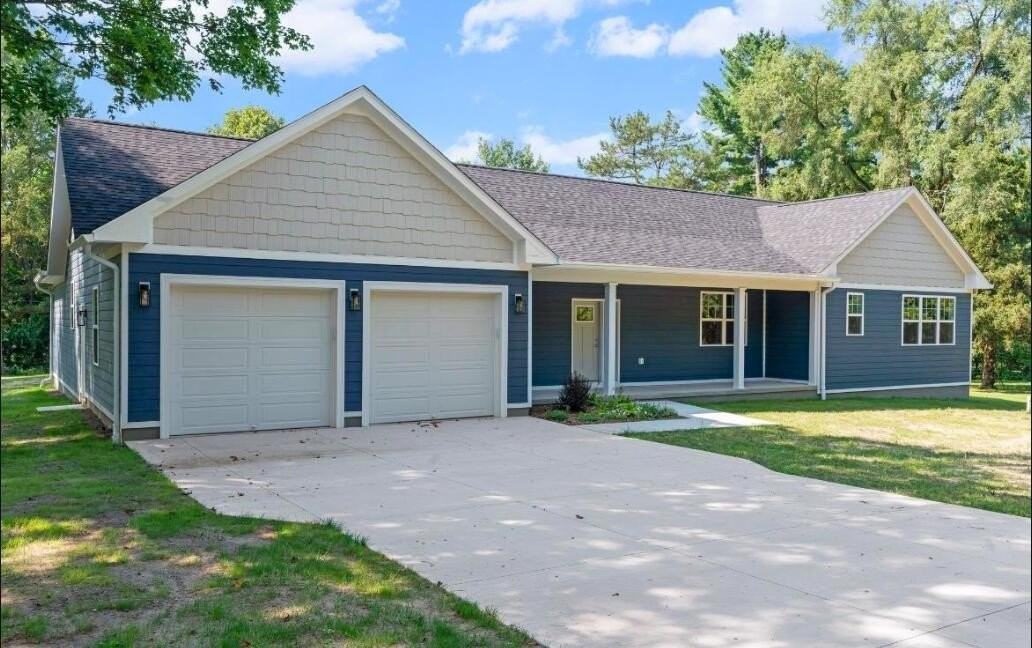 3205 Weidemann Dr - Photo 2 of 26