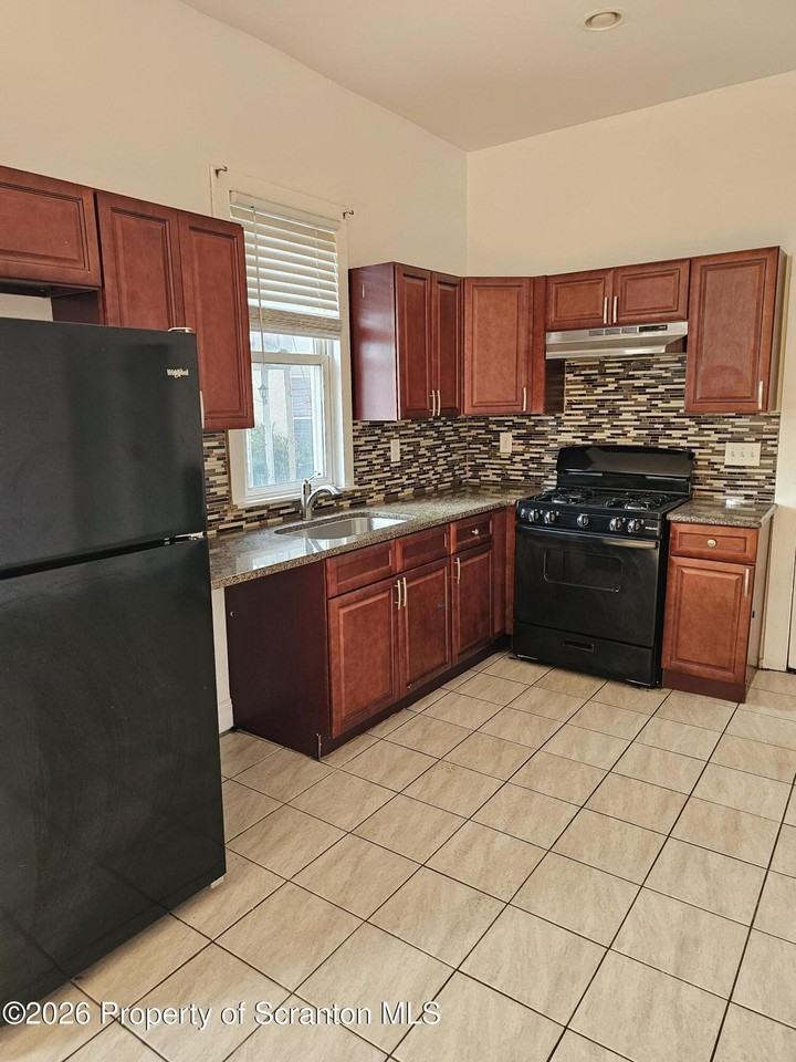 509 Luzerne St - Photo 2 of 13