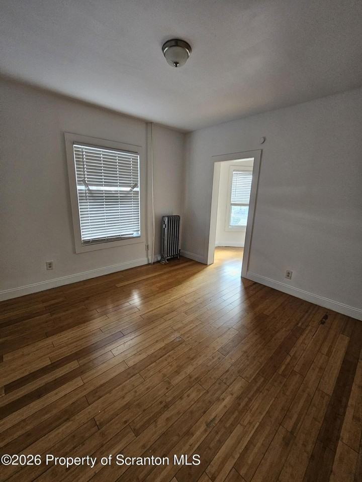 509 Luzerne St - Photo 7 of 13