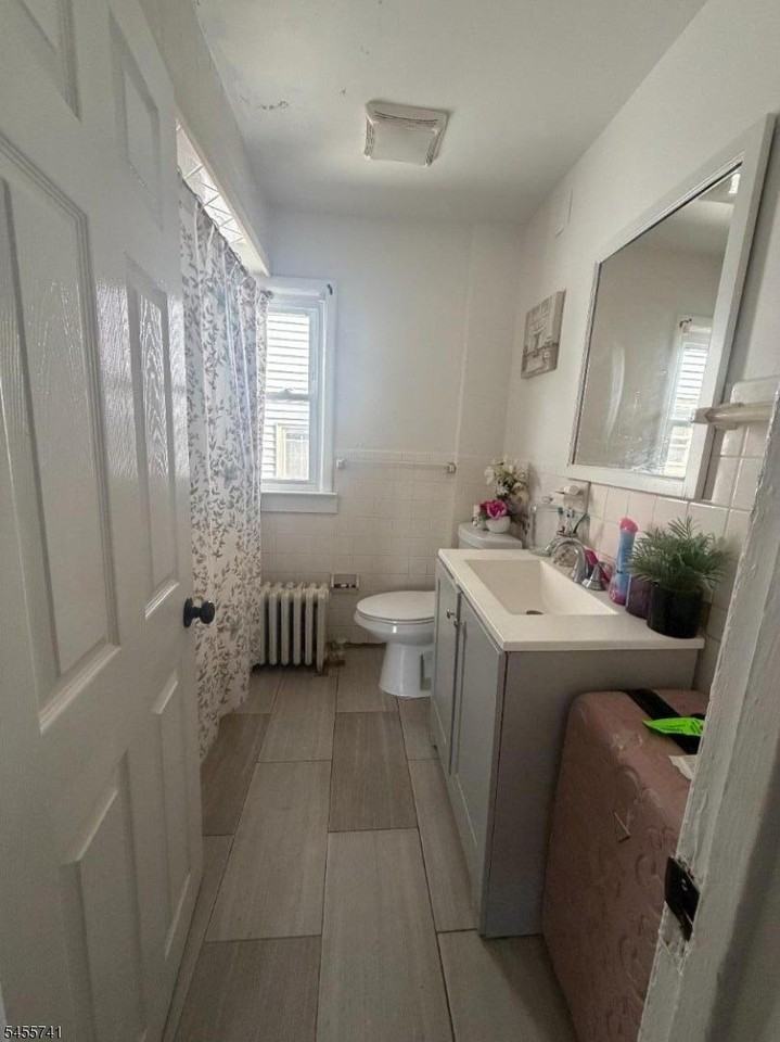 273 Netherwood Ave #2 - Photo 3 of 7