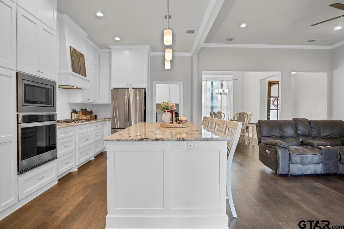 11771 Jayden Ln - Photo 4 of 24