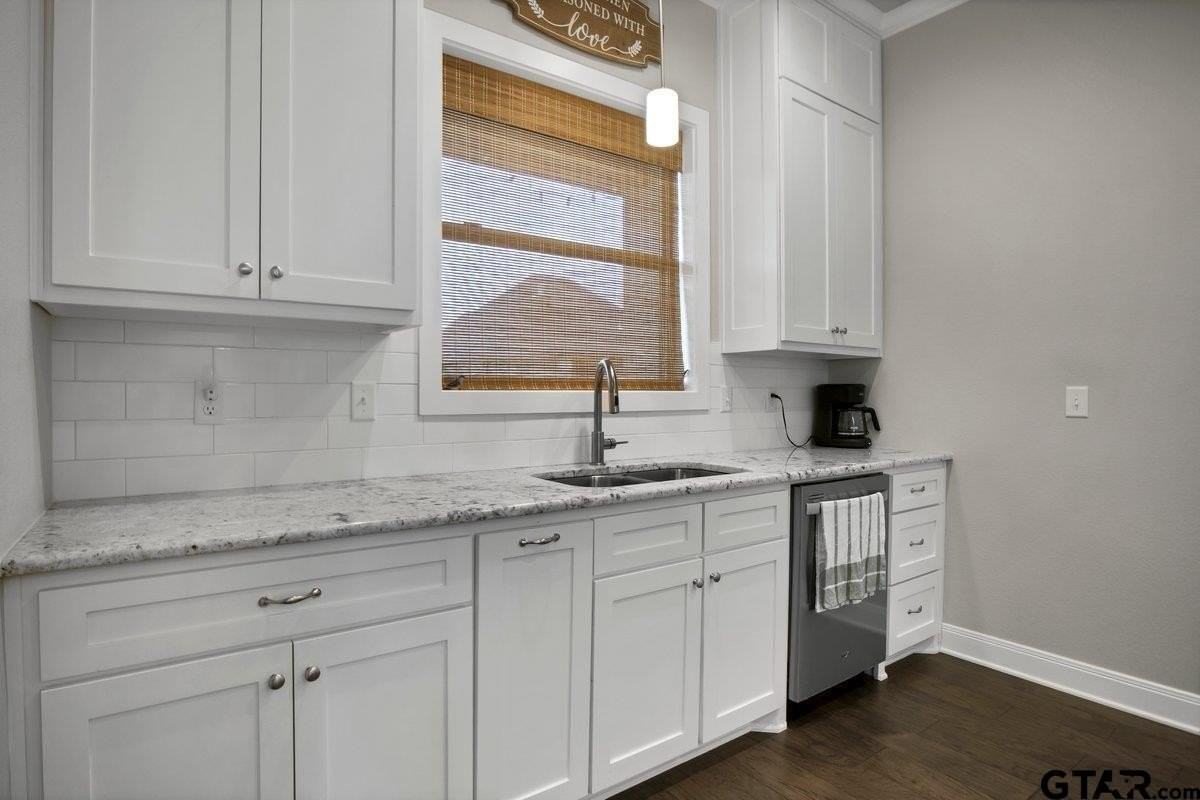 11771 Jayden Ln - Photo 6 of 24