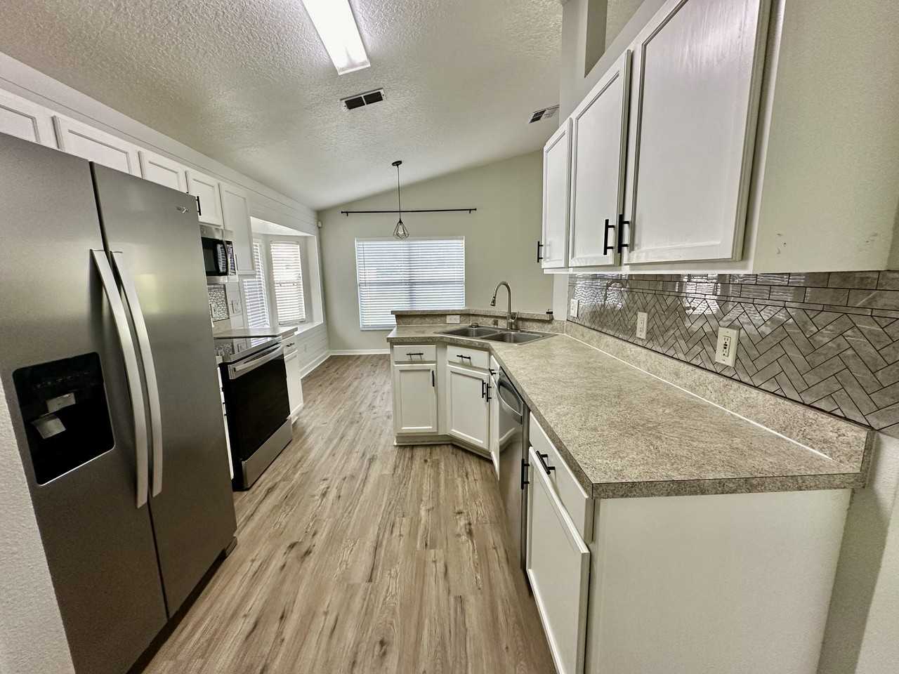 5339 Los Palma Vista Dr #1 - Photo 7 of 15