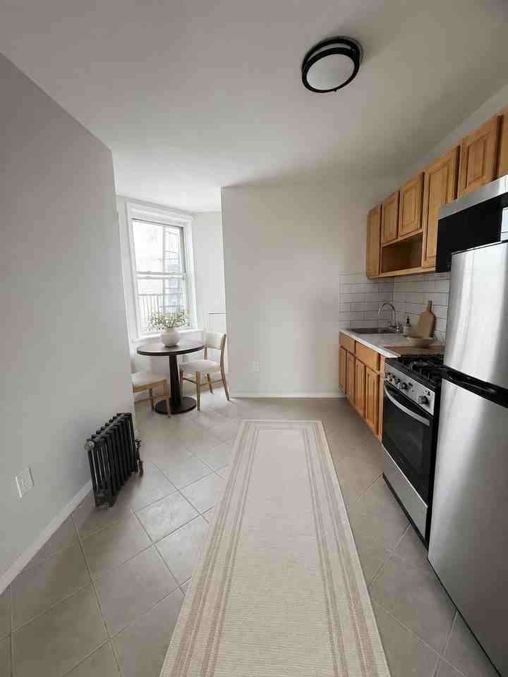 31-33 66th St #5C - Photo 7 of 9