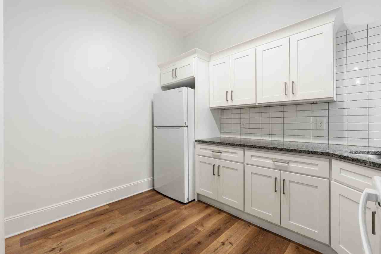 136A Sherman Ave #1 - Photo 5 of 15
