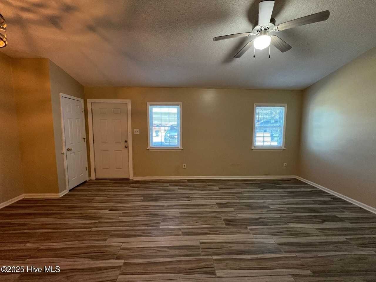 136 Marlene Dr - Photo 5 of 19