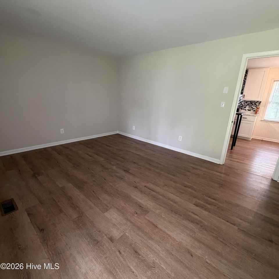 1931 L T Hardee Rd - Photo 2 of 20