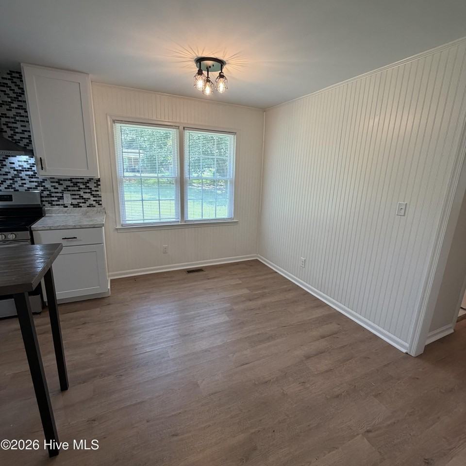 1931 L T Hardee Rd - Photo 7 of 20