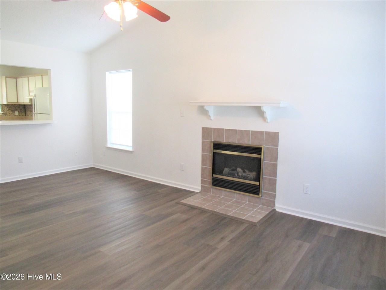 300 Meadowbrook Ln - Photo 2 of 19