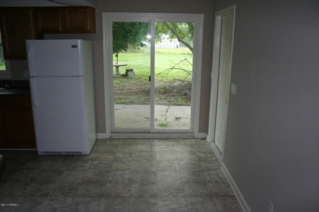 1271 Piney Green Rd - Photo 5 of 12