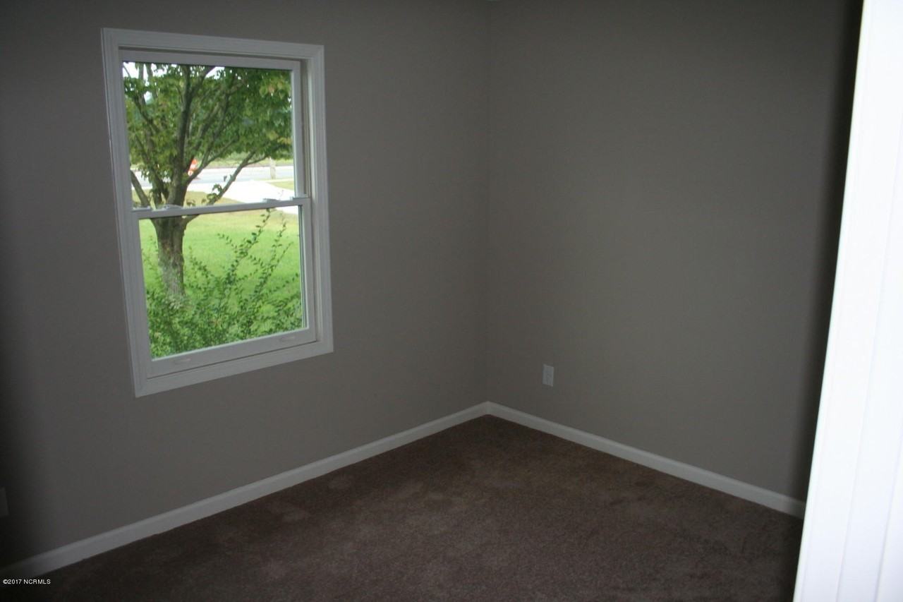 1271 Piney Green Rd - Photo 7 of 12
