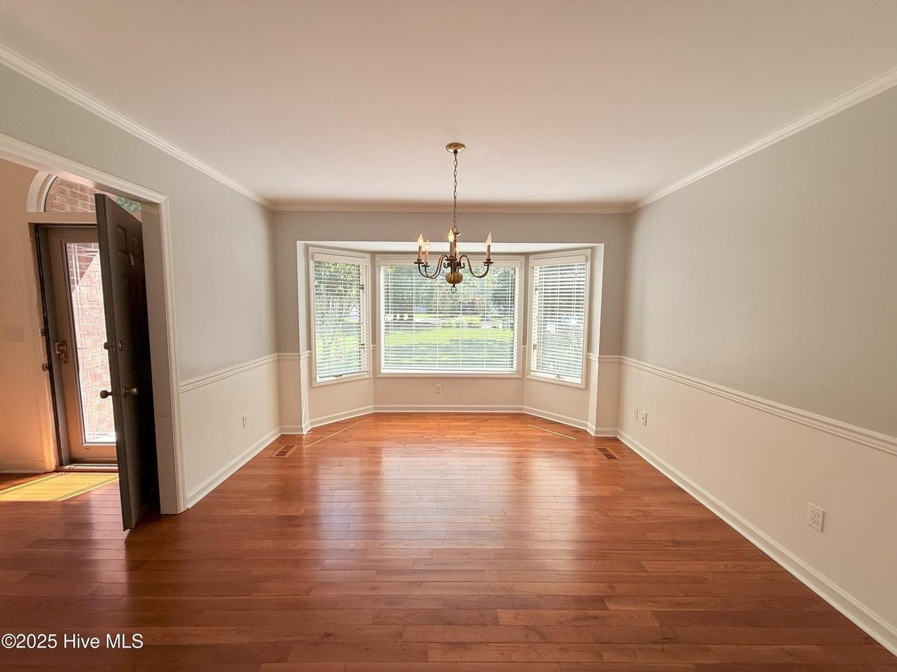 3305 Peppercorn Rd - Photo 6 of 28