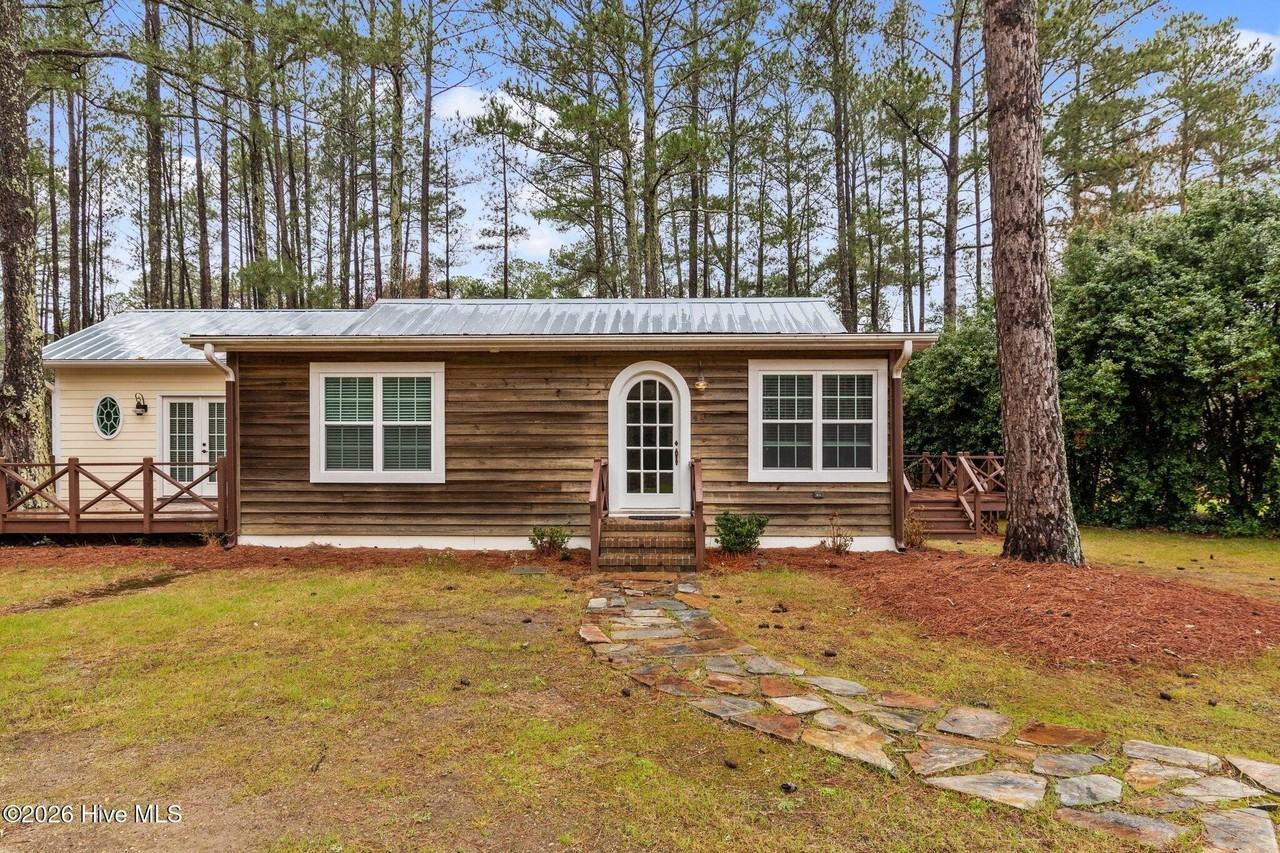 449 Brinkley Rd - Photo 3 of 33