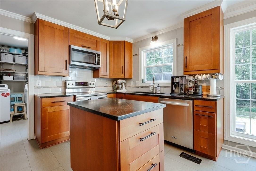 2221 Whippoorwill Rd - Photo 6 of 50
