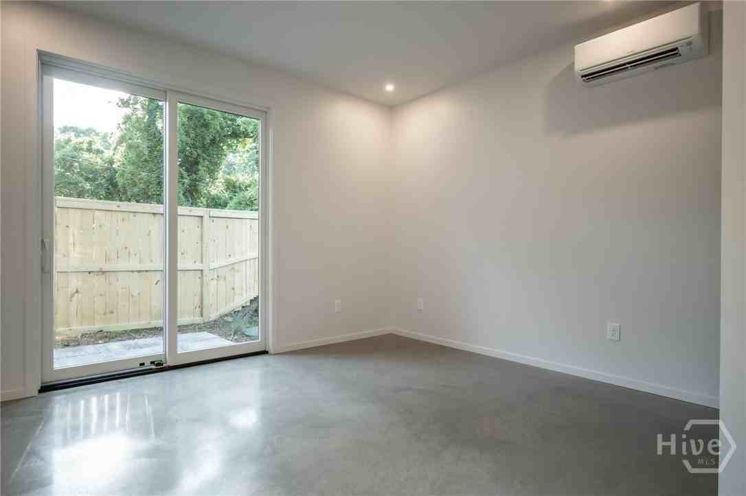297 Morton Ave - Photo 2 of 40