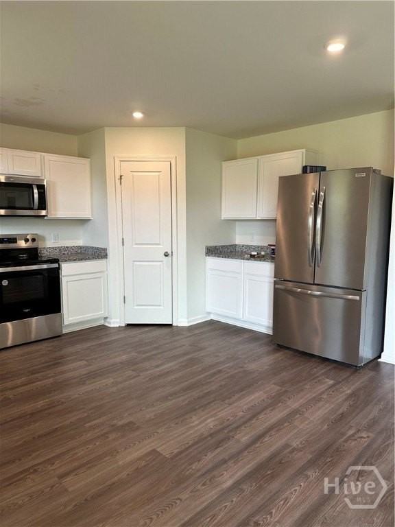 211 Foster St - Photo 5 of 22