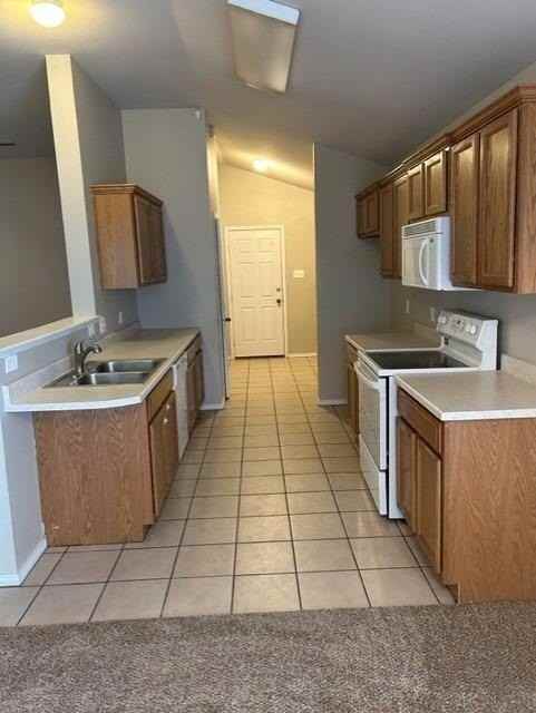 6705 88th St - Photo 3 of 11