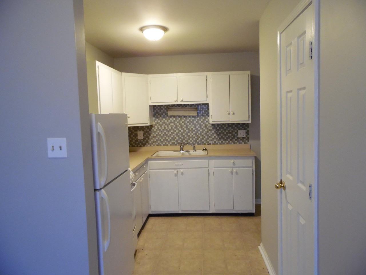 2157 Cypress Dr #G - Photo 3 of 5