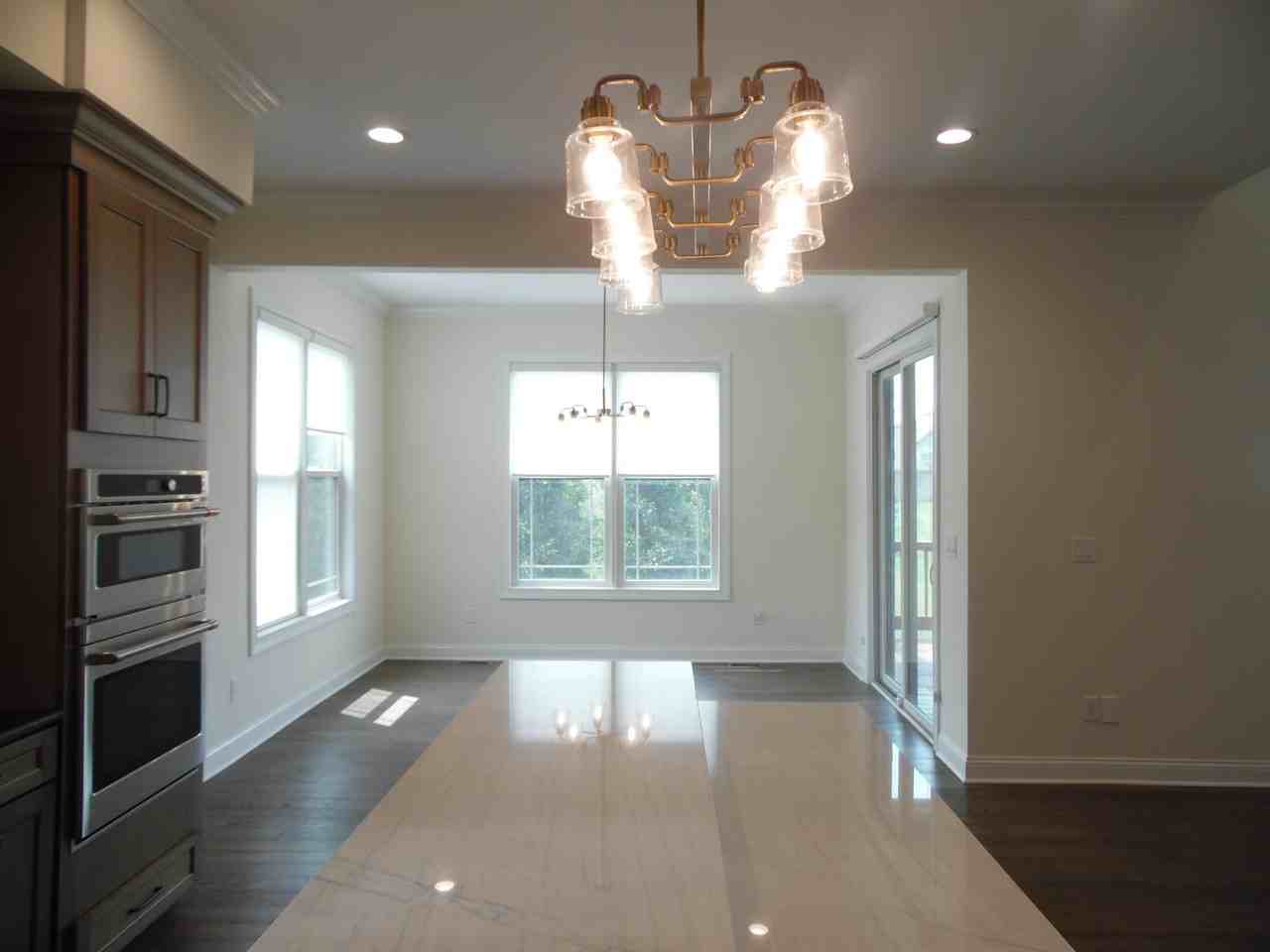 2331 Coroneo Ln - Photo 6 of 30