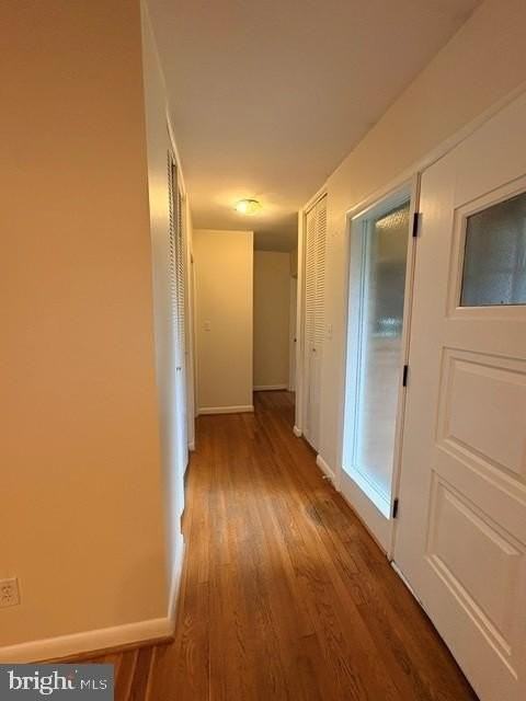 7016 Roundtree Rd - Photo 5 of 25