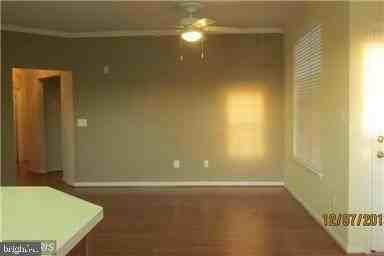 21197 Mcfadden Sq - Photo 2 of 7