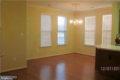 21197 Mcfadden Sq - Photo 6 of 7