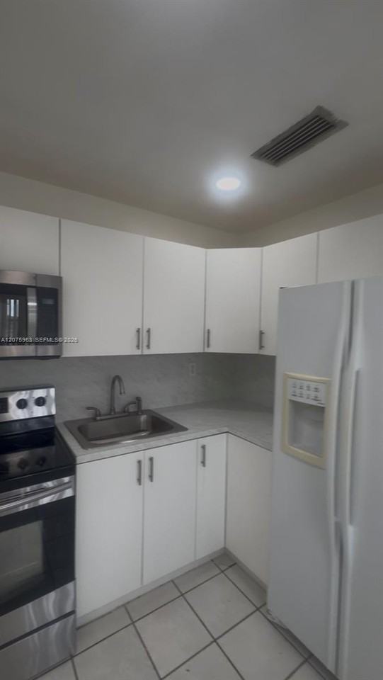 3821 Sw 89th Ct - Photo 5 of 8
