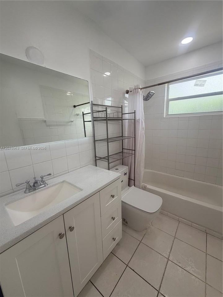 3821 Sw 89th Ct - Photo 7 of 8