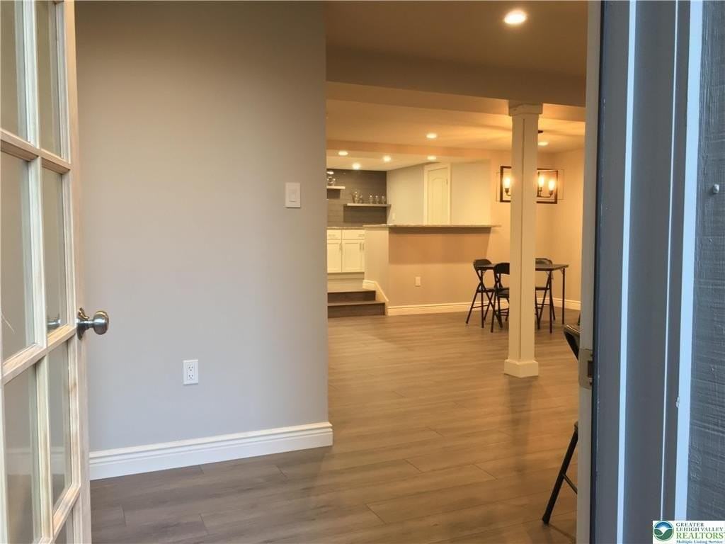 125 E Broad St #BS - Photo 3 of 11