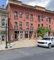 featured image of 823 E 4th St #4