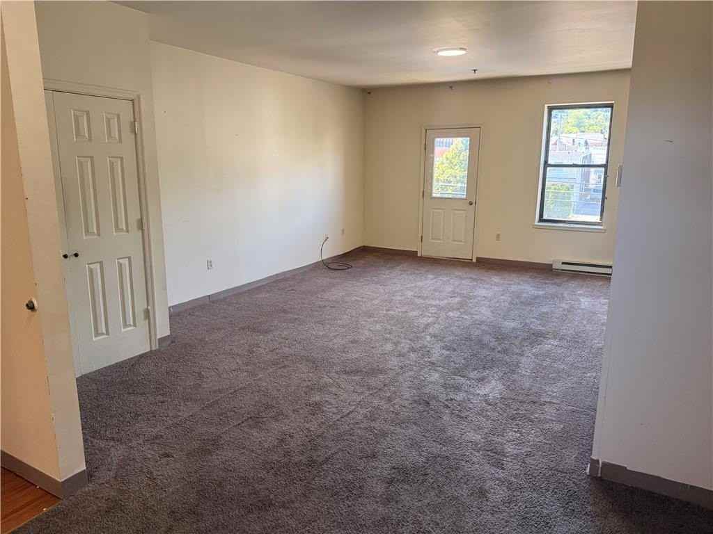 823 E 4th St #4 - Photo 2 of 17