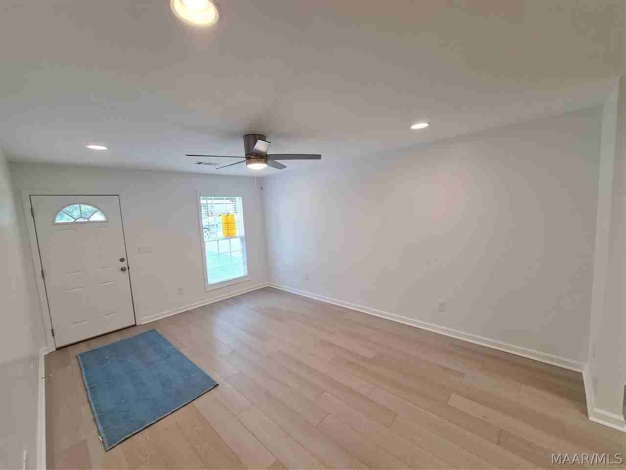 516 N Northington St - Photo 4 of 17