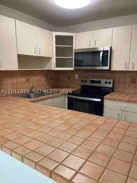 8201 Nw 8th St #1-414 - Photo 7 of 20
