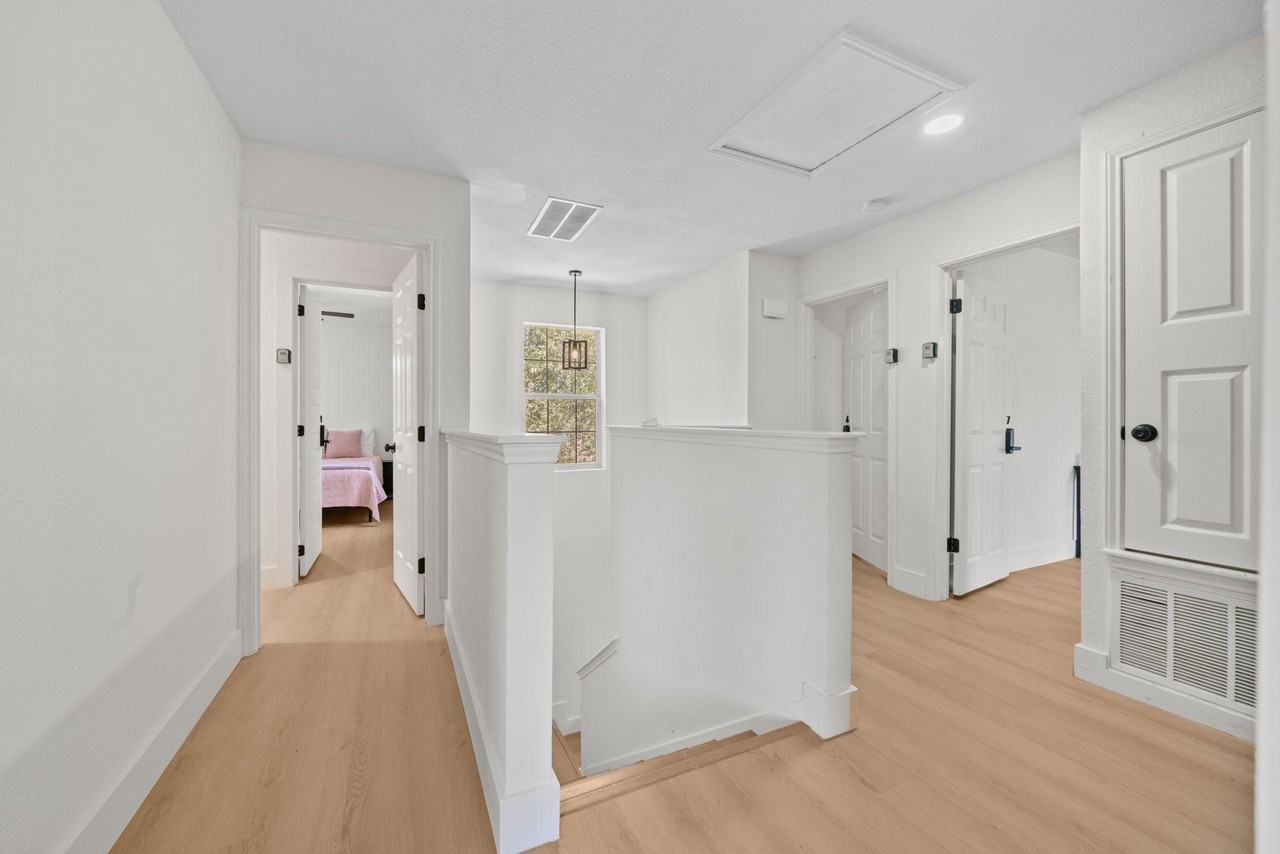 Brandi Cir - Photo 6 of 17
