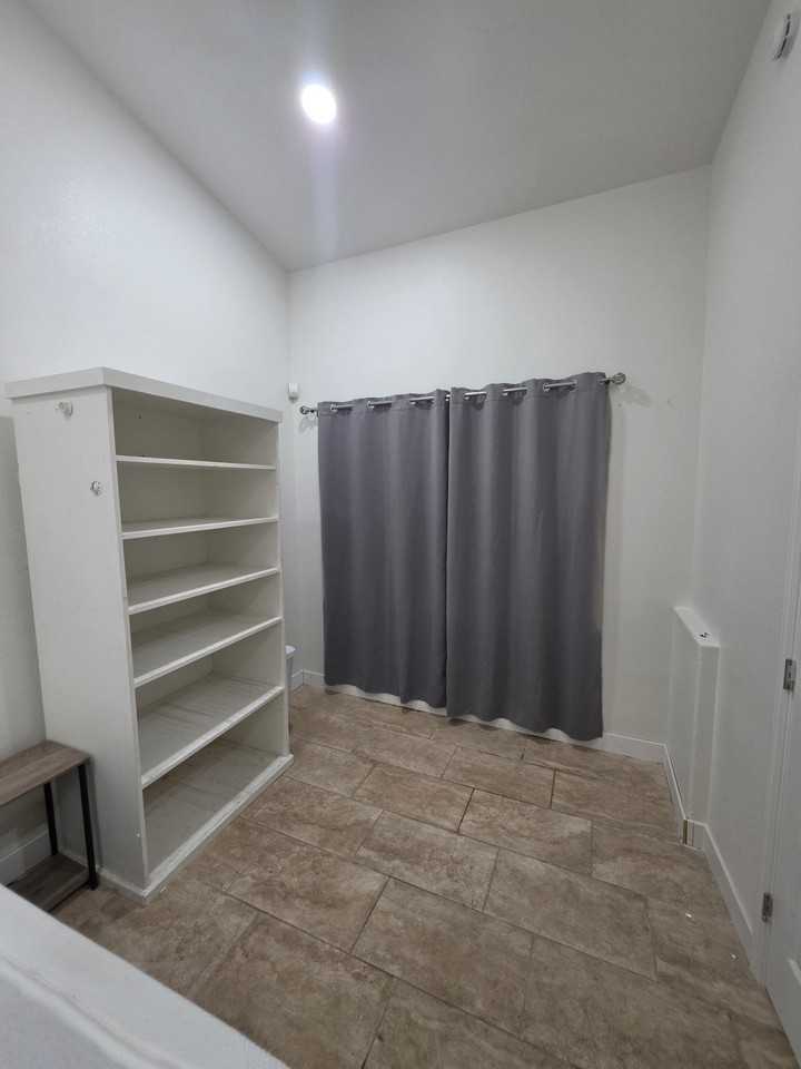 E Mardon Ave - Photo 4 of 5