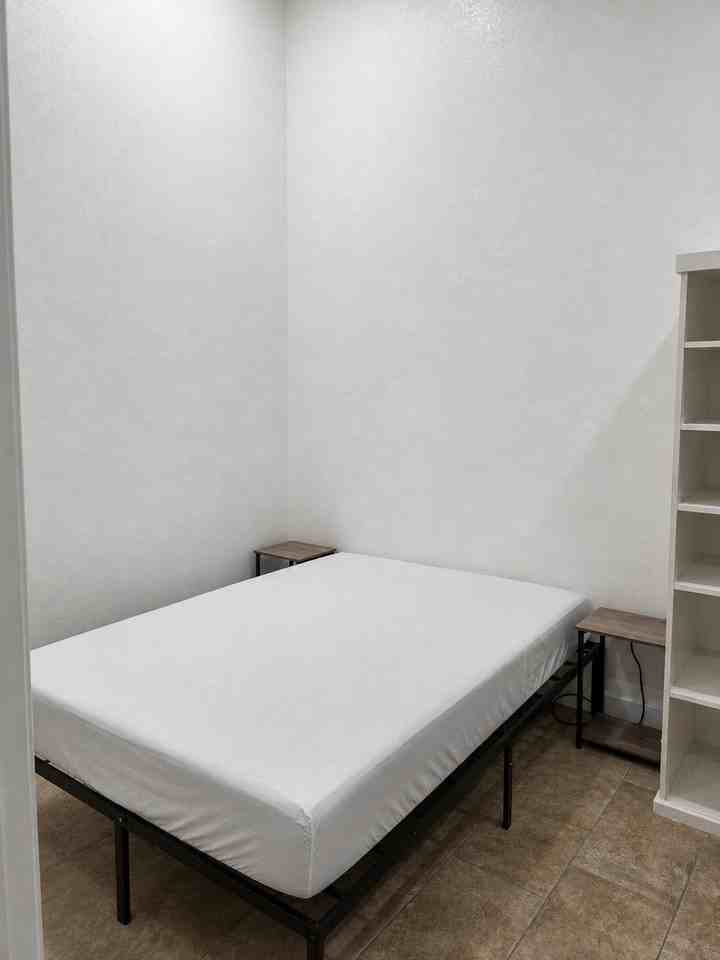 E Mardon Ave - Photo 5 of 5