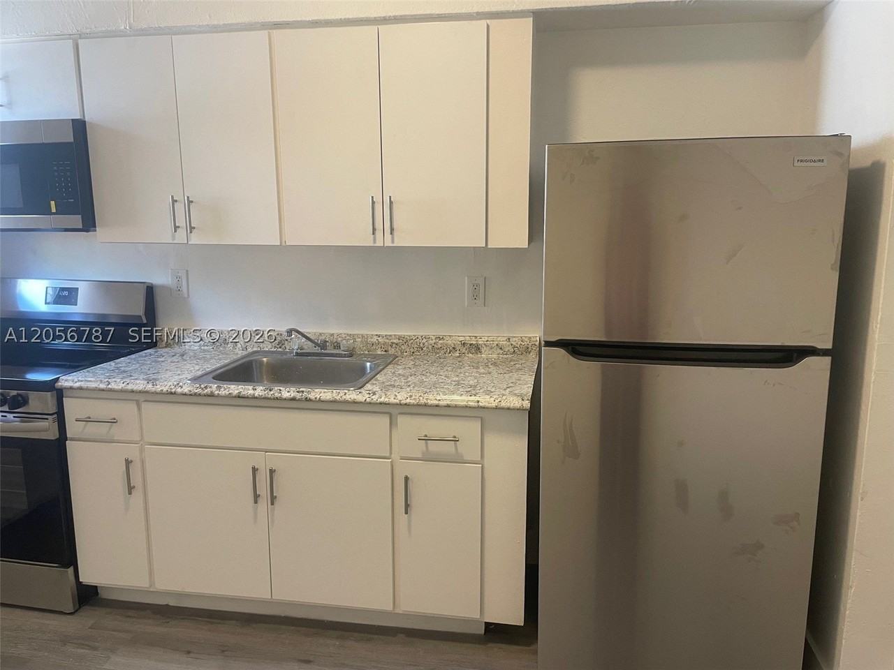 1831 Nw 41st St #1833 - Photo 2 of 7