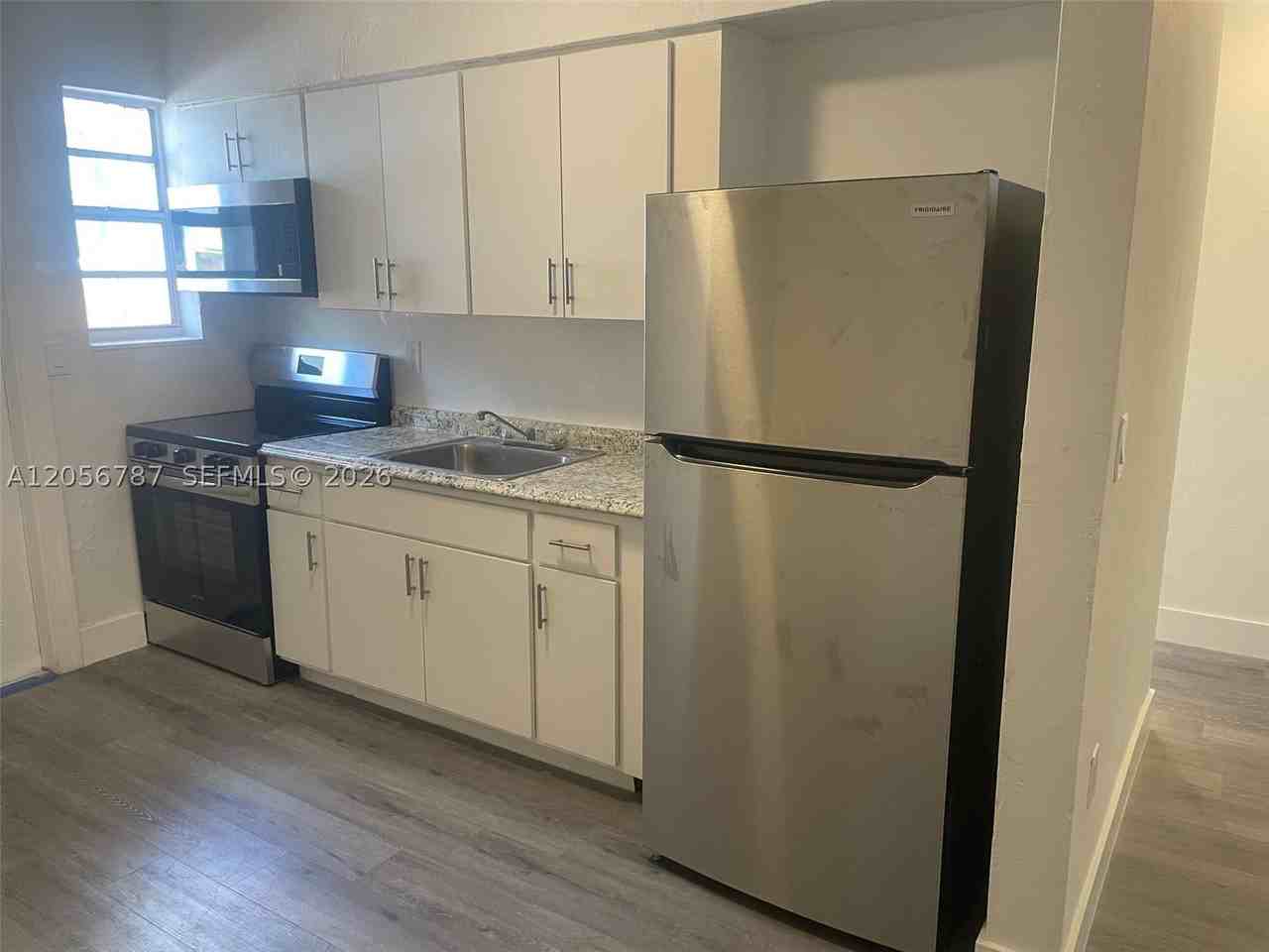 1831 Nw 41st St #1833 - Photo 3 of 7