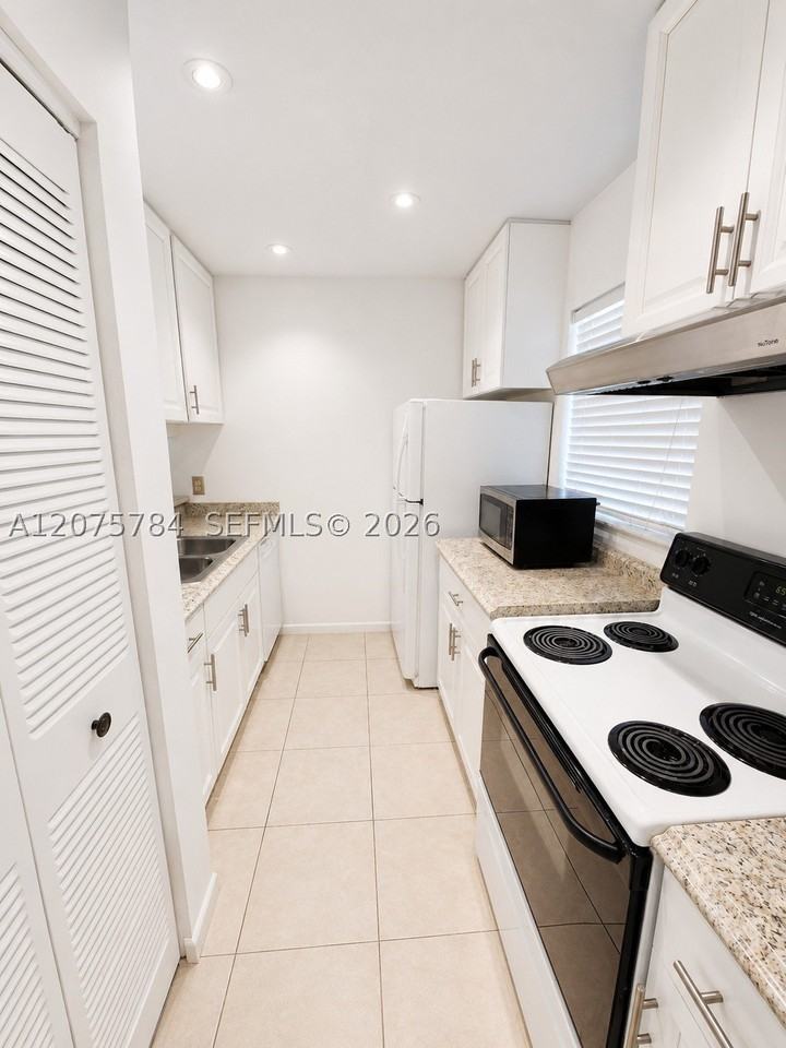 3280 Nw 102nd Ter #203E - Photo 4 of 15