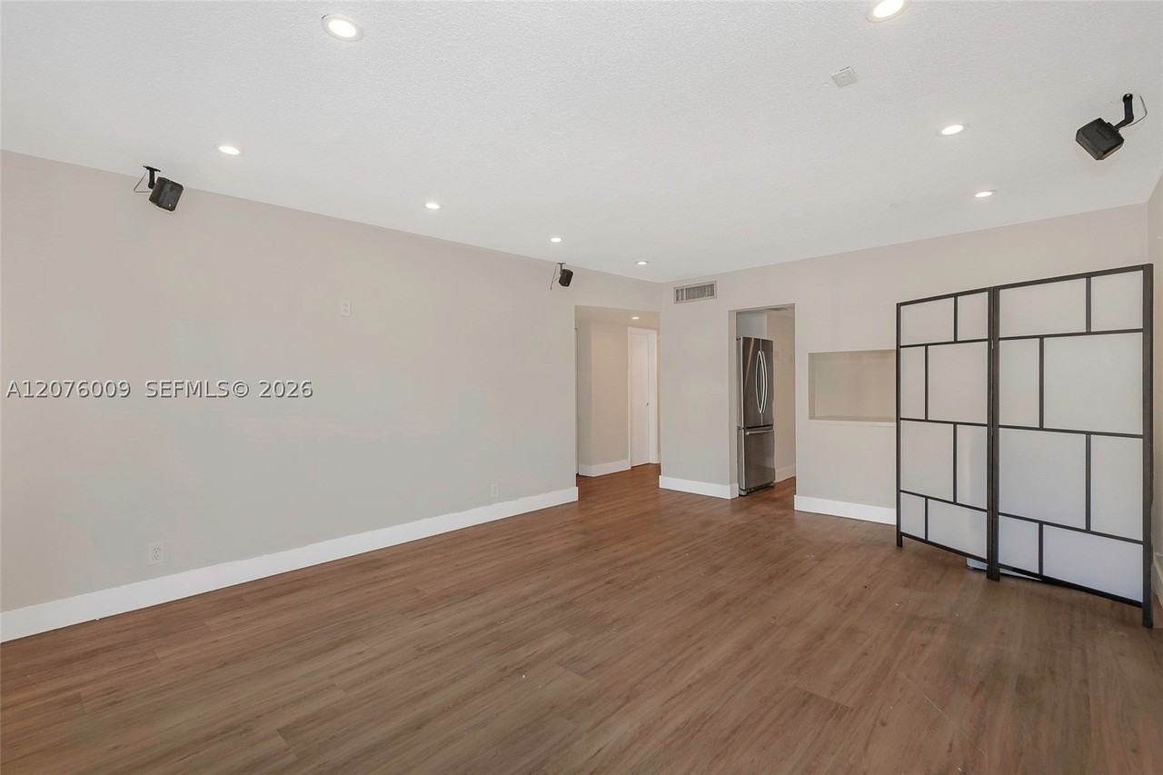 16800 Ne 15th Ave #115 - Photo 6 of 22