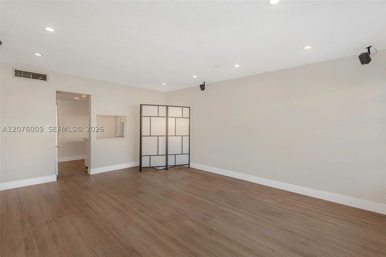 16800 Ne 15th Ave #115 - Photo 7 of 22