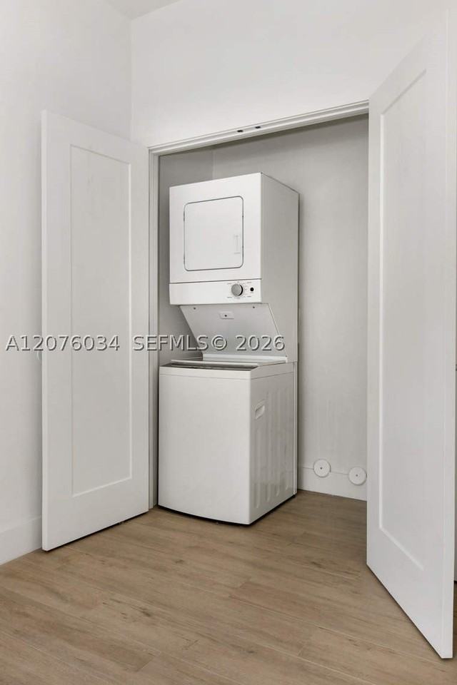 624 Santander Ave #1 - Photo 6 of 29