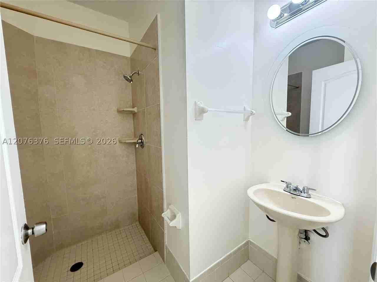 15131 Sw 23rd Ln #0 - Photo 6 of 21