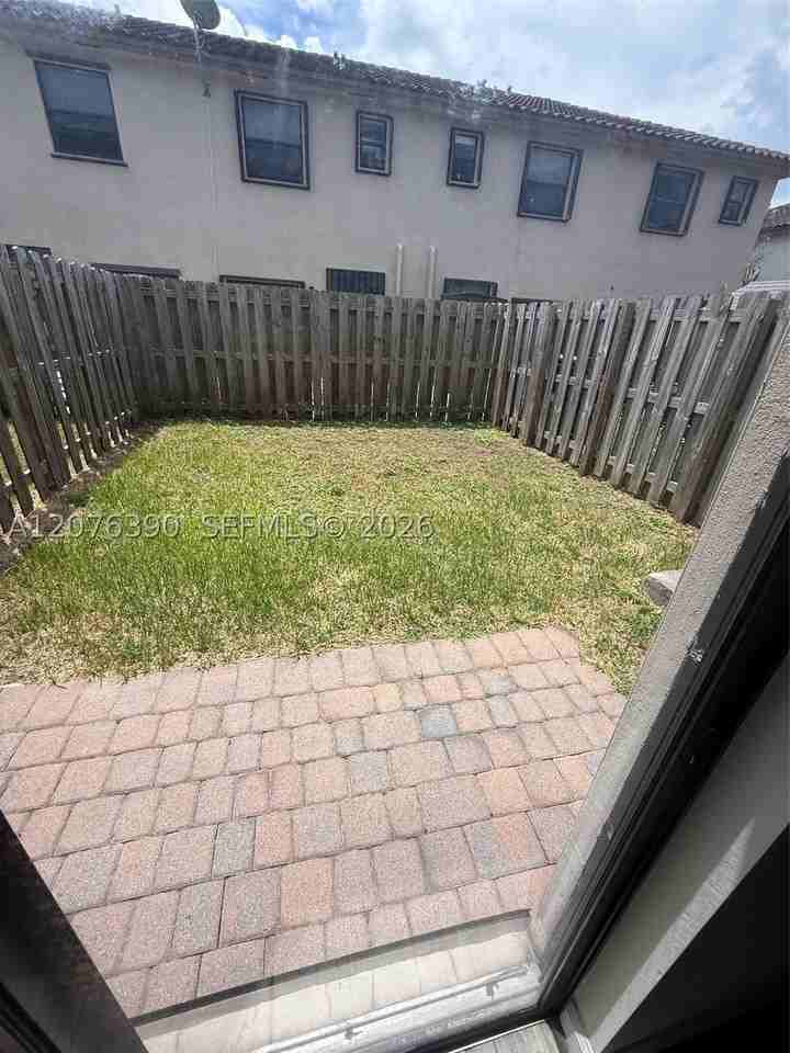 11492 Sw 248th Ln #11492 - Photo 2 of 10