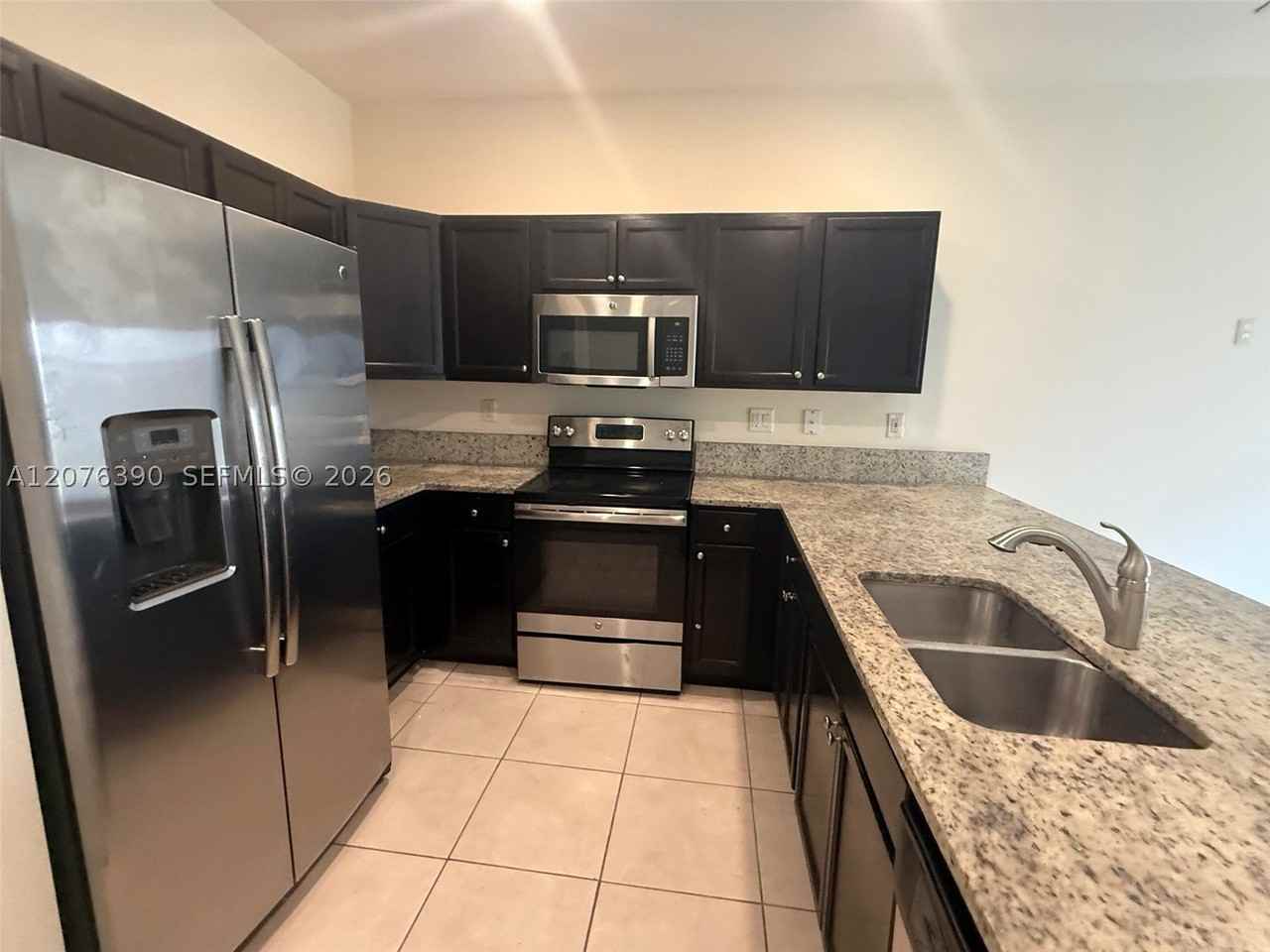 11492 Sw 248th Ln #11492 - Photo 4 of 10