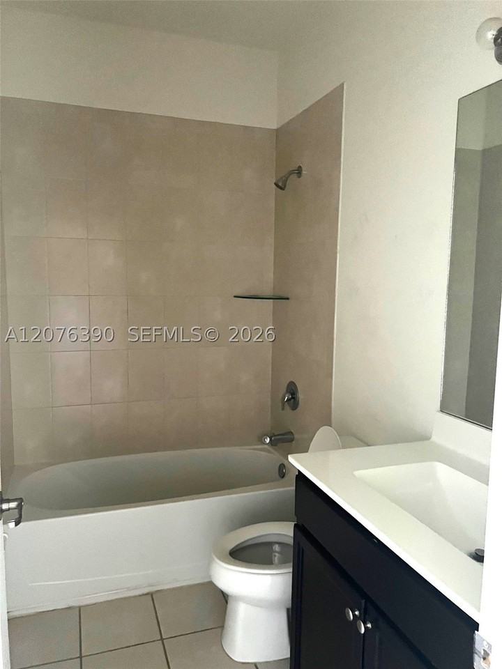 11492 Sw 248th Ln #11492 - Photo 5 of 10