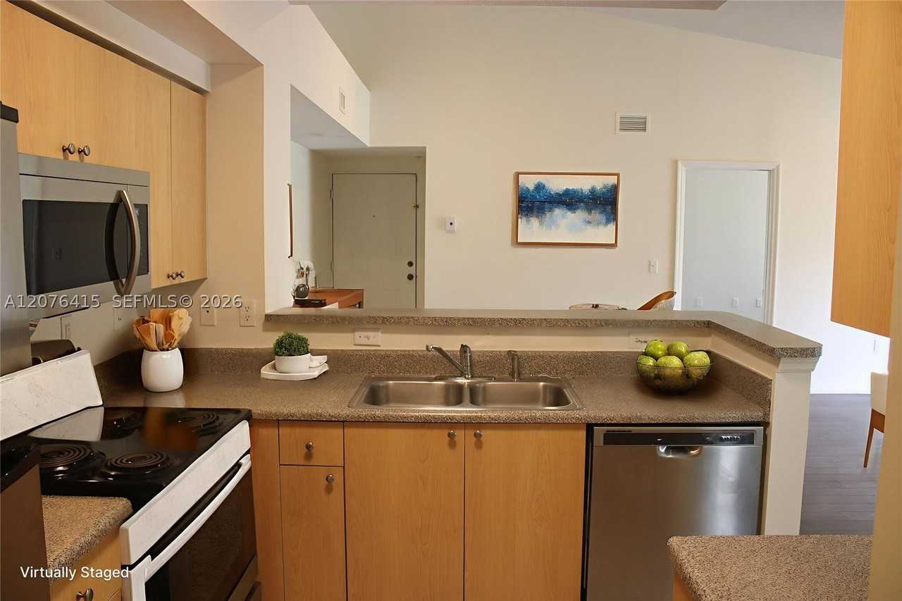 2400 E Preserve Way #304 - Photo 4 of 16