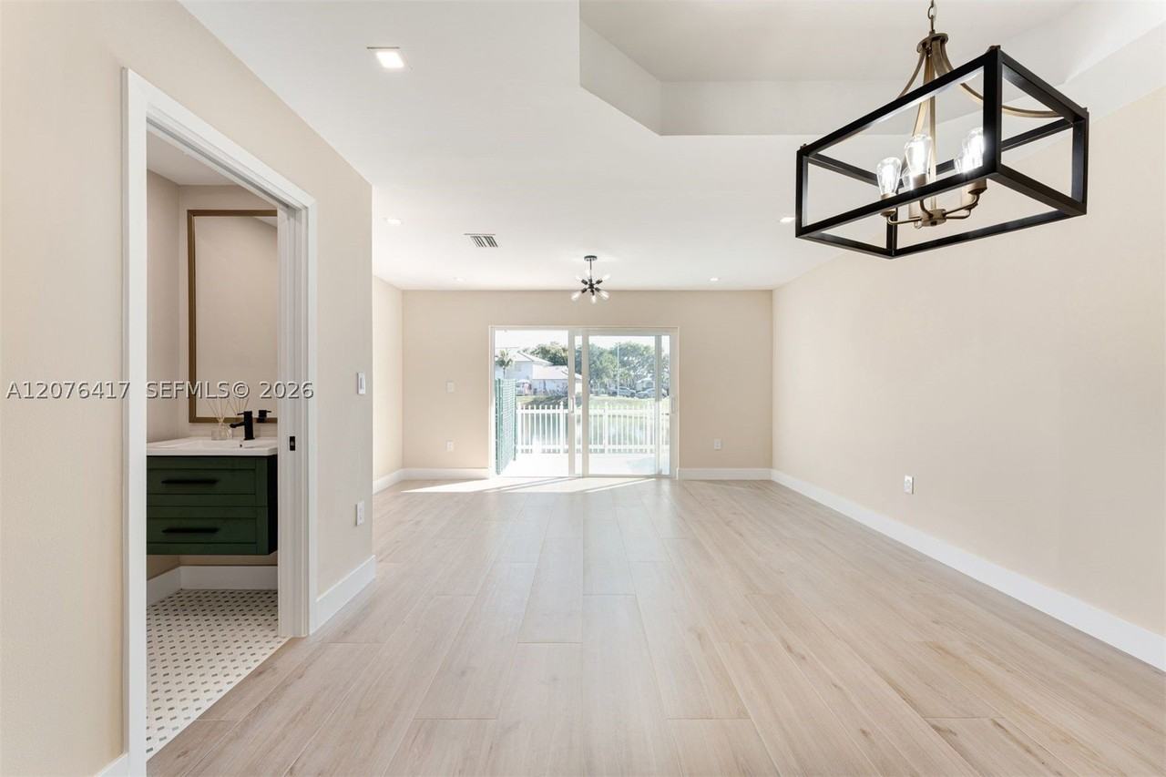 14325 Sw 121st Pl #5 - Photo 6 of 26