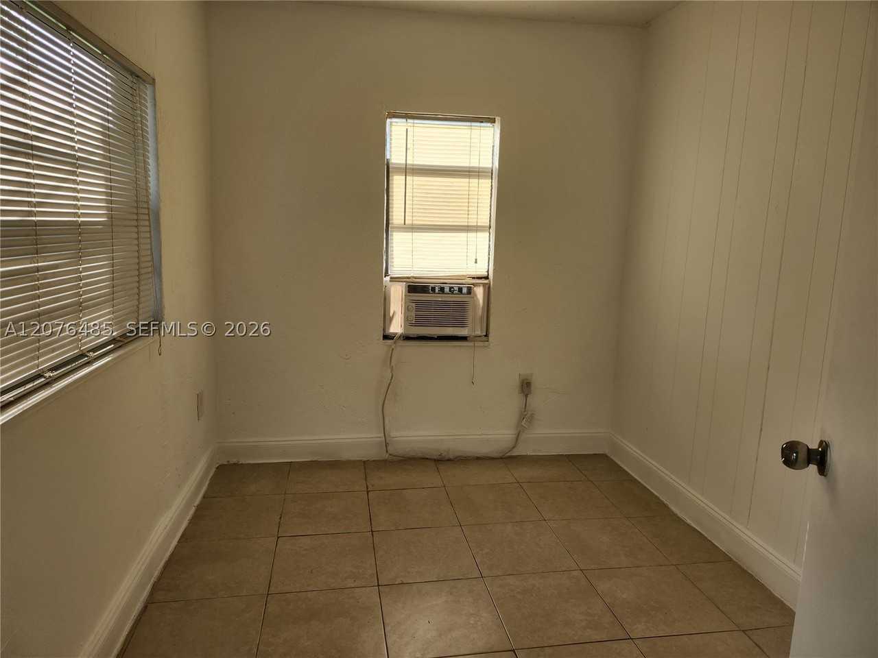 2129 Nw 44th St #2129 - Photo 3 of 7
